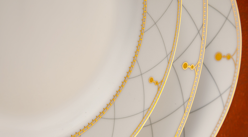 سرویس پذیرایی کامل 102 پارچه چینی زرین مدل رومانا ایتالیا اف 12 نفره