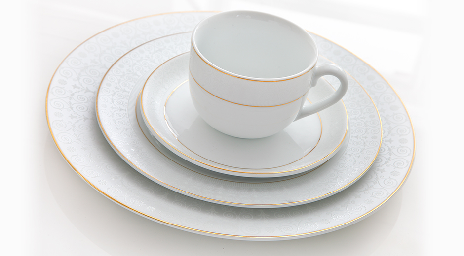 سرویس پذیرایی کامل 102 پارچه چینی زرین مدل 12 نفره سپید صدف